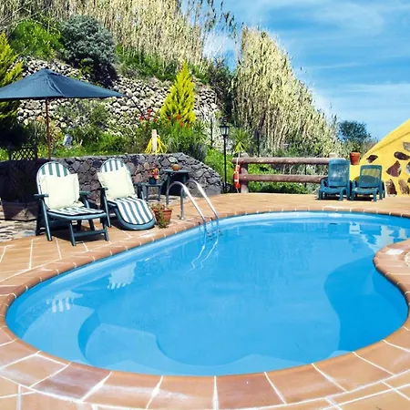 In With Communal Pool-formerly Tui * Moya (Gran Canaria)